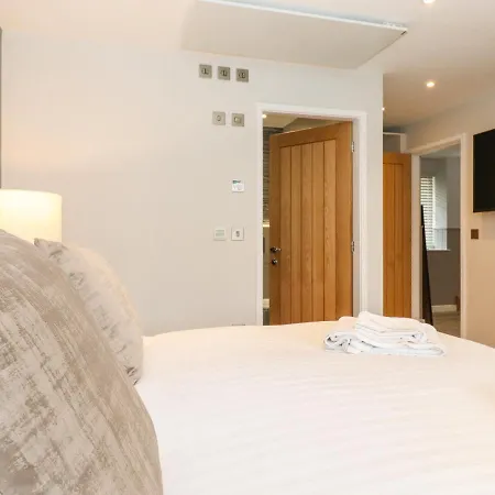 The Birches * Windermere