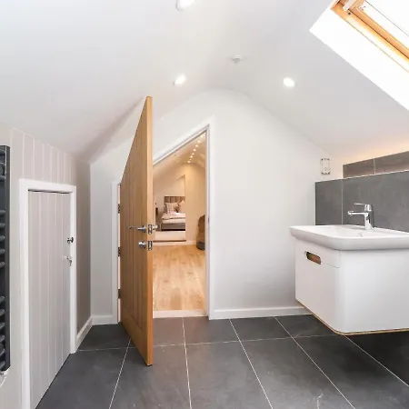 The Birches * Windermere